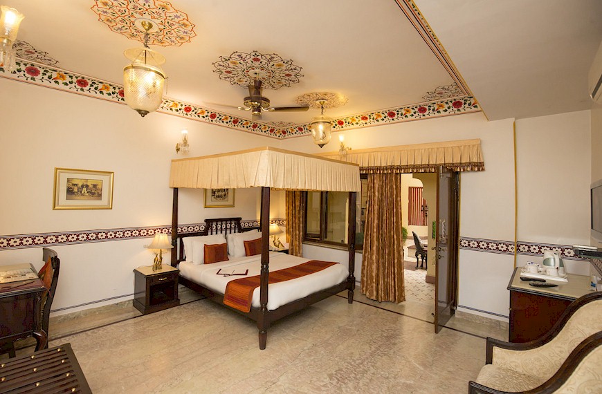 Royal Deluxe Suite